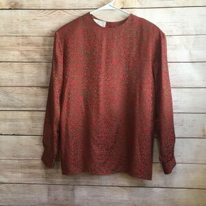 VINTAGE DONCASTER SILKS 100% SILK‎ TOP IN RED ANIMAL PRINT